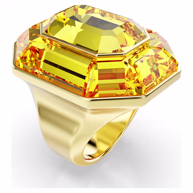 Lucent cocktail ring
